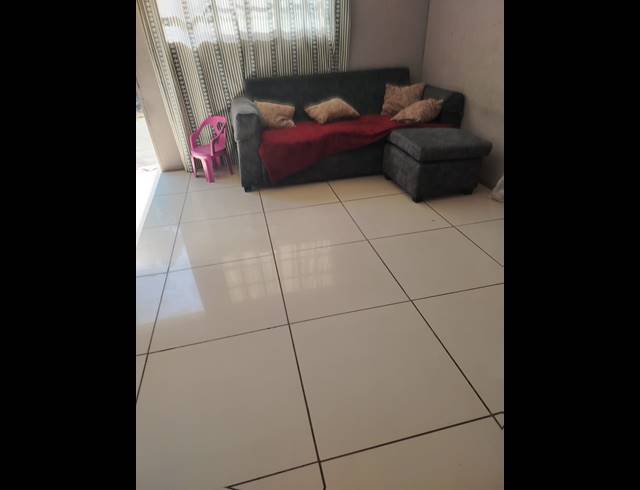 2 BEDROOM HOUSE FOR SALE IN FERNWOOD